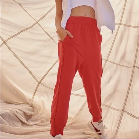 Free People FP Movement Where The Wind Blows Jogger Sweat Pants in Victory Red - Picture 1 of 10